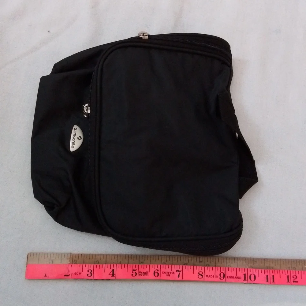Princess Cruises Wheeled Expandable luggage bag w/ Samsonite toiletry bag